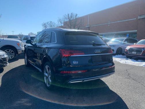 2021 Audi Q5 45 Premium Plus