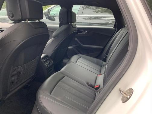 2021 Audi A4 45 S line Premium Plus