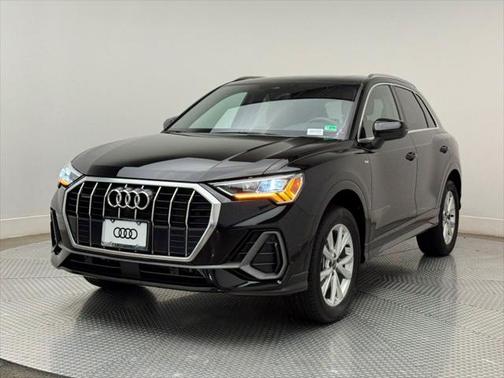 2025 Audi Q3 45 S line Premium Plus