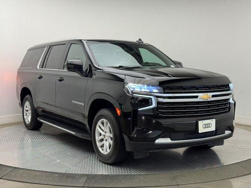 2022 Chevrolet Suburban LT