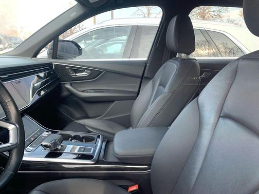 2021 Audi Q7 45 Premium