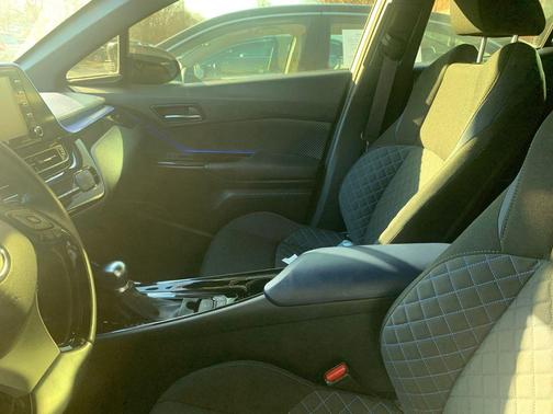 2020 Toyota C-HR XLE