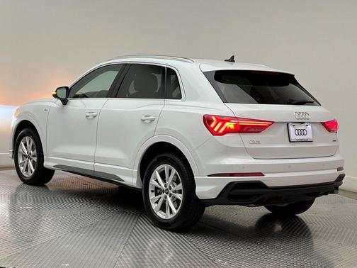 2025 Audi Q3 45 S line Premium Plus