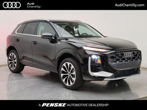 Mythos Black Metallic 2026 Audi Q3 TFSI quattro S tronic