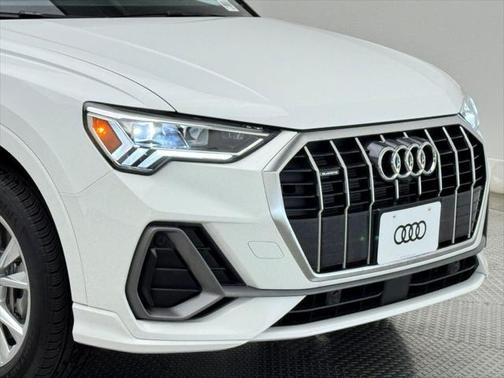 2024 Audi Q3 45 S line Premium Plus