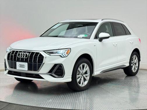 2024 Audi Q3 45 S line Premium Plus
