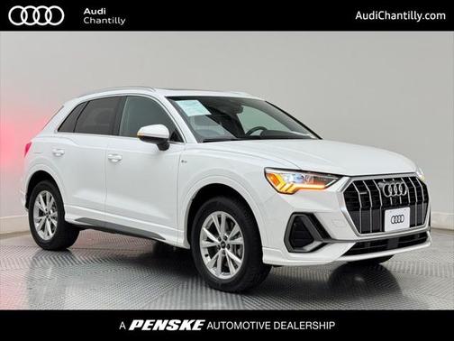 2024 Audi Q3 45 S line Premium Plus