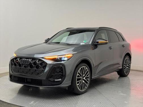 2025 Audi SQ5 3.0T Premium Plus