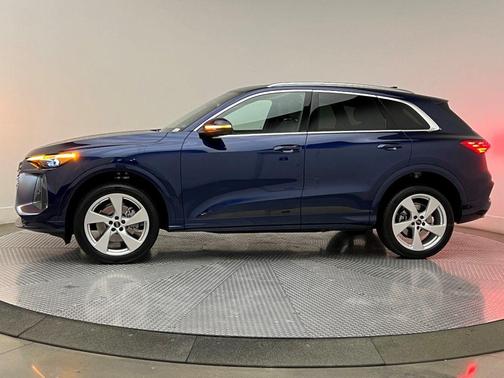 2025 Audi Q5 Premium Plus TFSI quattro S tronic