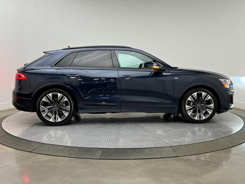 2025 Audi Q8 55 Premium Plus