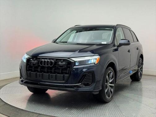 2025 Audi Q7 45 Premium Plus