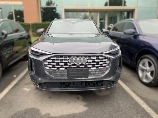 2025 Audi Q5 Premium Plus