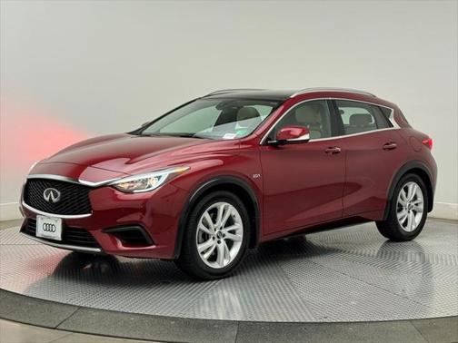 2019 INFINITI QX30 LUXE