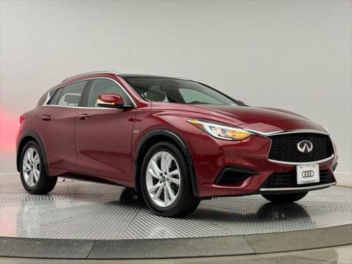 2019 INFINITI QX30 LUXE