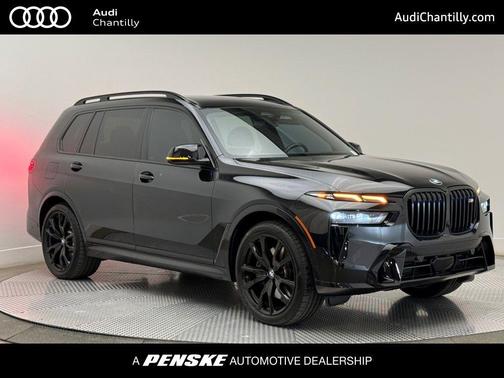 2025 BMW X7 M60i
