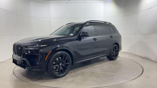 2025 BMW X7 M60i