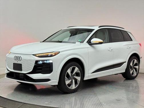 2025 Audi Q6 e-tron Premium Plus quattro