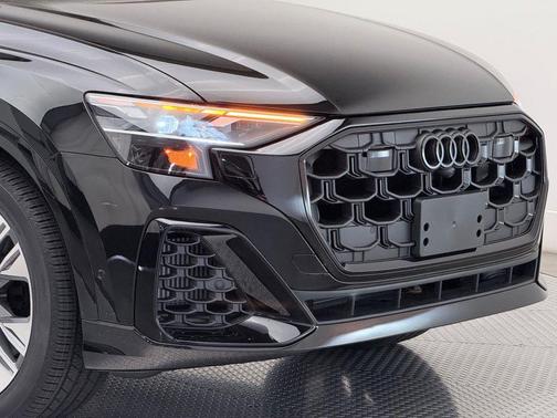 2026 Audi Q8 55 Premium Plus