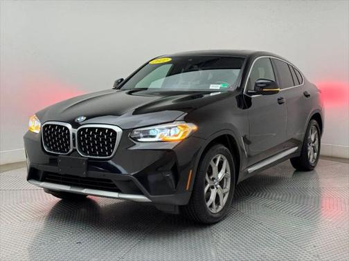 2022 BMW X4 xDrive30i