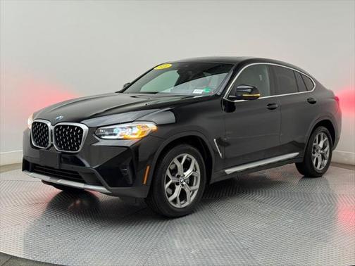 2022 BMW X4 xDrive30i