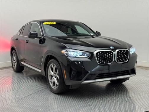 2022 BMW X4 xDrive30i