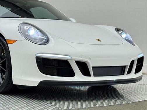 2019 Porsche 911 Carrera S