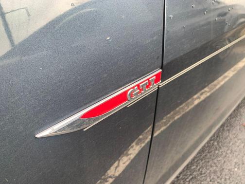 2019 Volkswagen Golf GTI 2.0T S 4-Door
