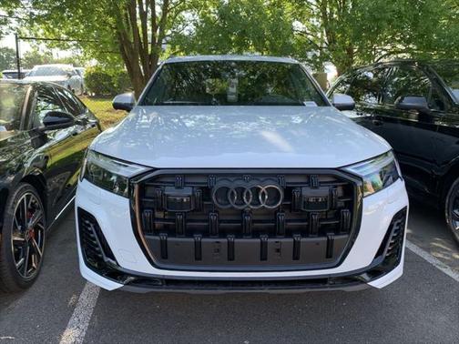2025 Audi Q7 55 Premium Plus