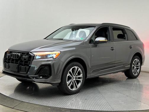 2026 Audi Q7 45 Premium