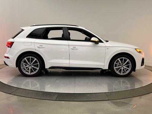 2023 Audi Q5 e 55 S line Prestige