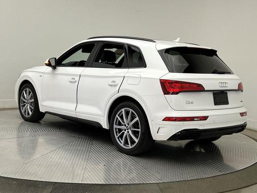 2023 Audi Q5 e 55 S line Prestige