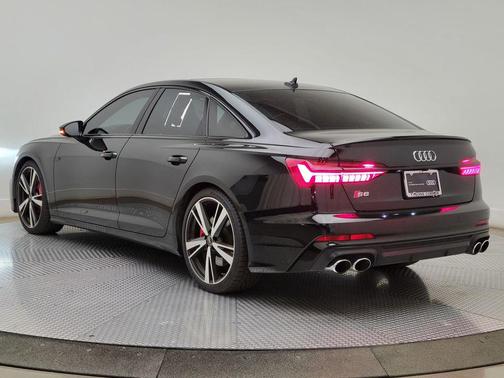 Mythos Black Metallic 2022 Audi S6 2.9T Prestige
