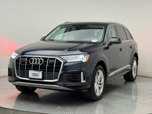 2024 Audi Q7 55 Premium Plus