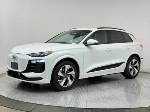 2025 Audi Q6 e-tron Prestige quattro