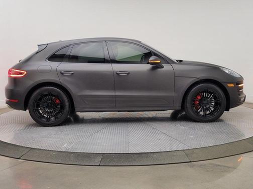 2015 Porsche Macan Turbo