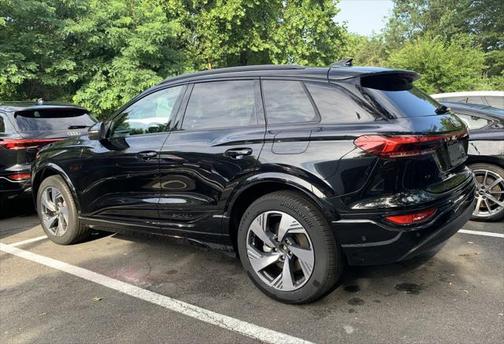 2025 Audi Q6 e-tron Premium Plus quattro