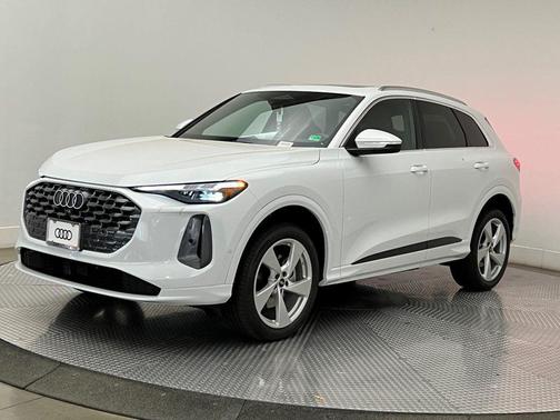 2025 Audi Q5 Premium Plus TFSI quattro S tronic