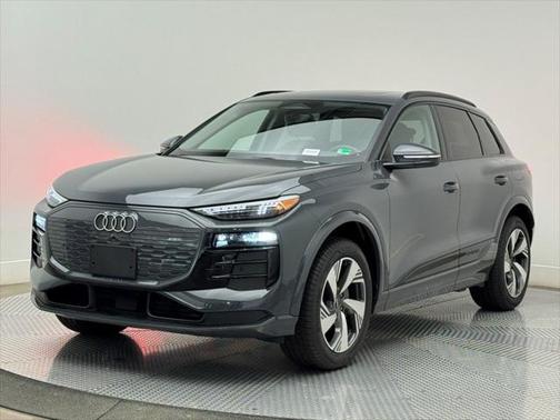 2025 Audi Q6 e-tron Premium Plus quattro