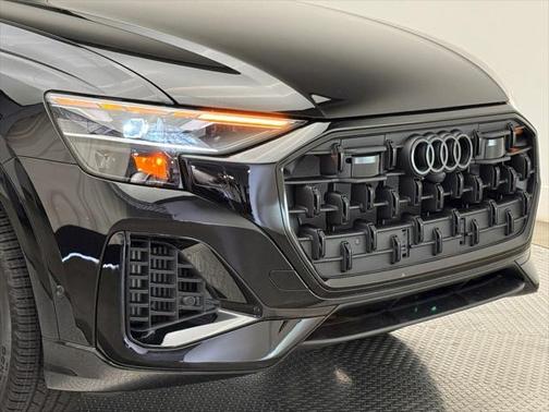 2025 Audi Q8 55 Premium Plus
