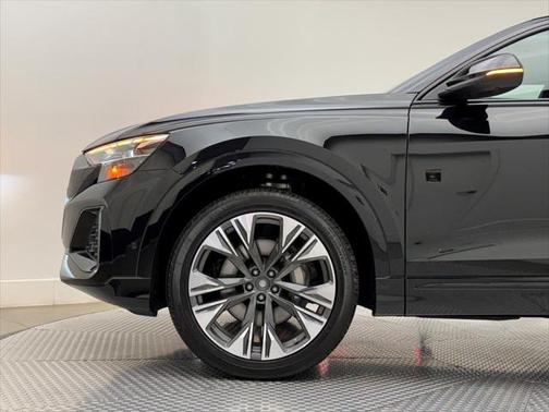 2025 Audi Q8 55 Premium Plus