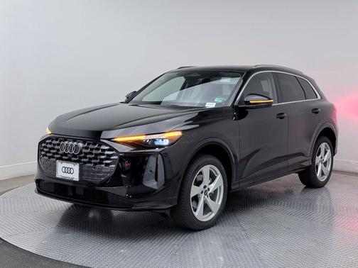 2025 Audi Q5 Premium Plus TFSI quattro S tronic