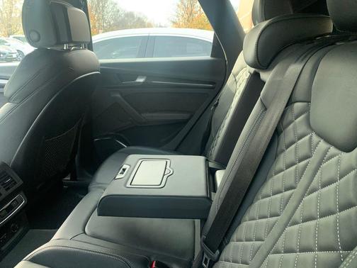 2020 Audi SQ5 3.0T Premium Plus