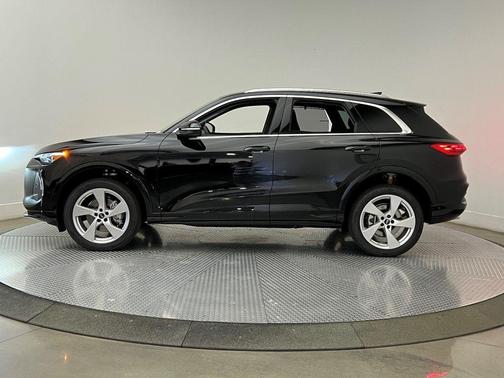 2025 Audi Q5 Premium Plus TFSI quattro S tronic