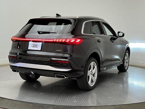 2025 Audi Q5 Premium Plus TFSI quattro S tronic