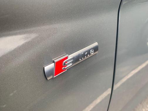 Chronos Gray Metallic 2023 Audi Q5 45 S line Premium Plus