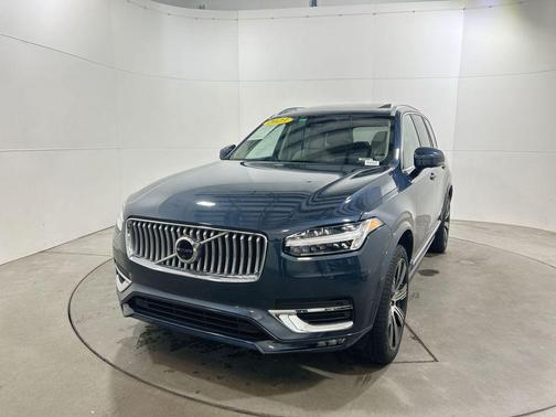 2023 Volvo XC90 B6 Ultimate 7-Seater