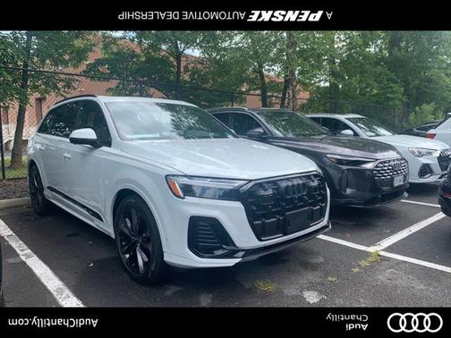 2025 Audi Q7 55 Premium Plus