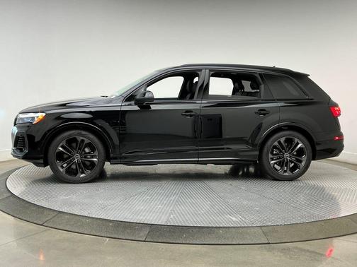 2026 Audi Q7 55 Premium Plus
