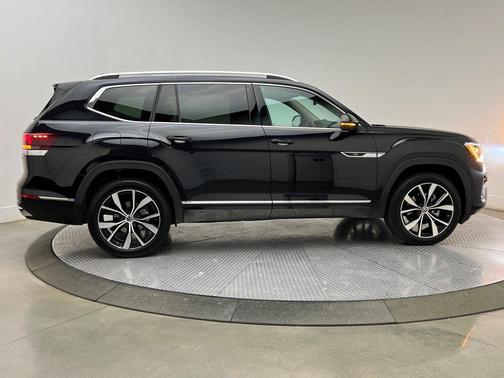 2024 Volkswagen Atlas 2.0T SEL Premium R-Line 4MOTION