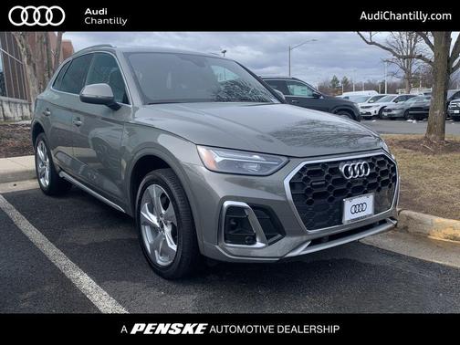 2023 Audi Q5 45 S line Premium Plus